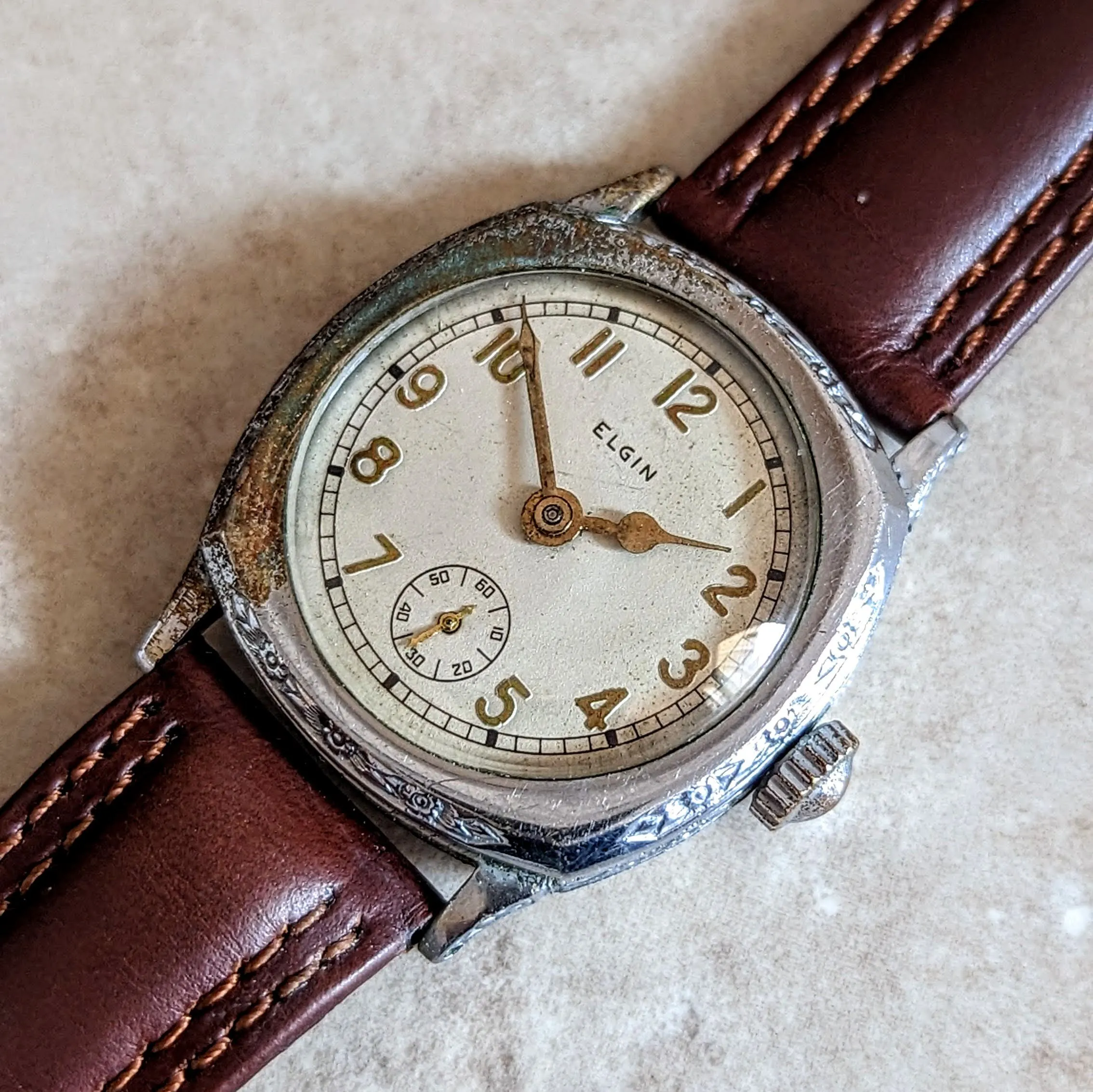 1928 ELGIN Art Deco Wristwatch Grade 464 Cushion Case  15 Jewels U.S.A. Made Watch