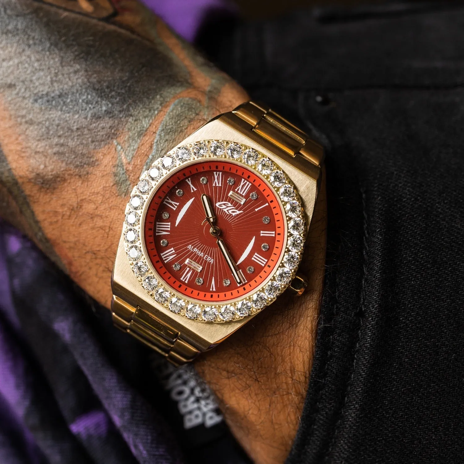 Alpha Era Gold - Iced Bezel