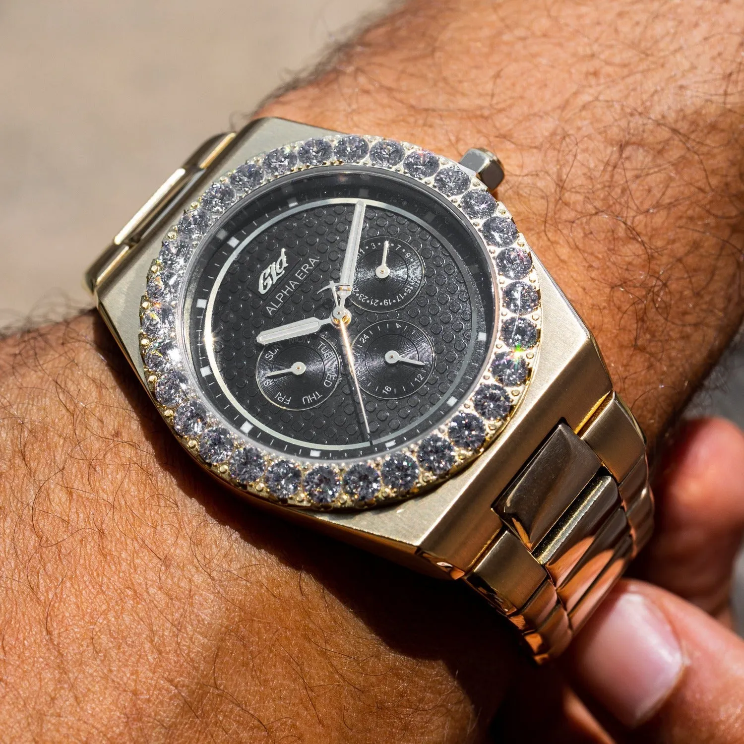 Alpha Era Gold - Iced Bezel