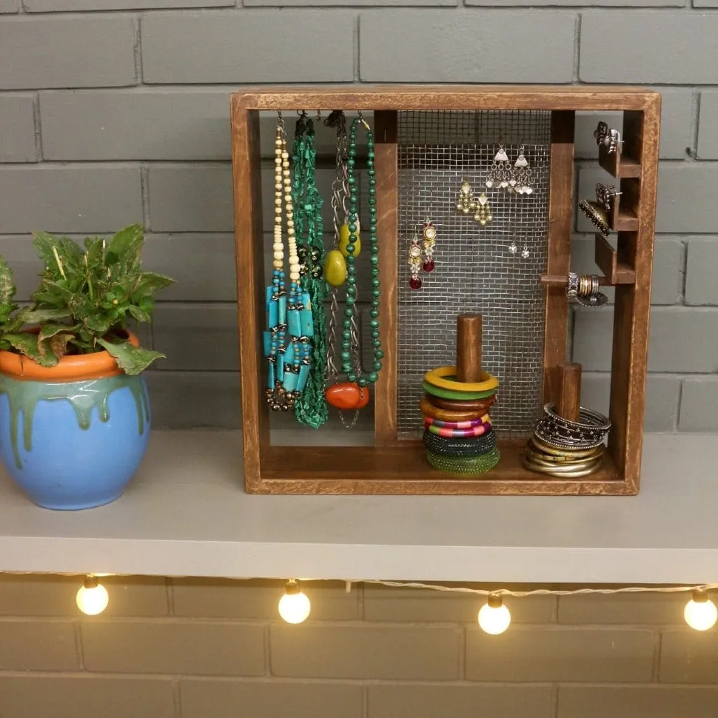 Compact Jewelry Storage Box – Elegant Organizer for Necklaces, Earrings, and Rings – Perfect for Vanity and Home Decor