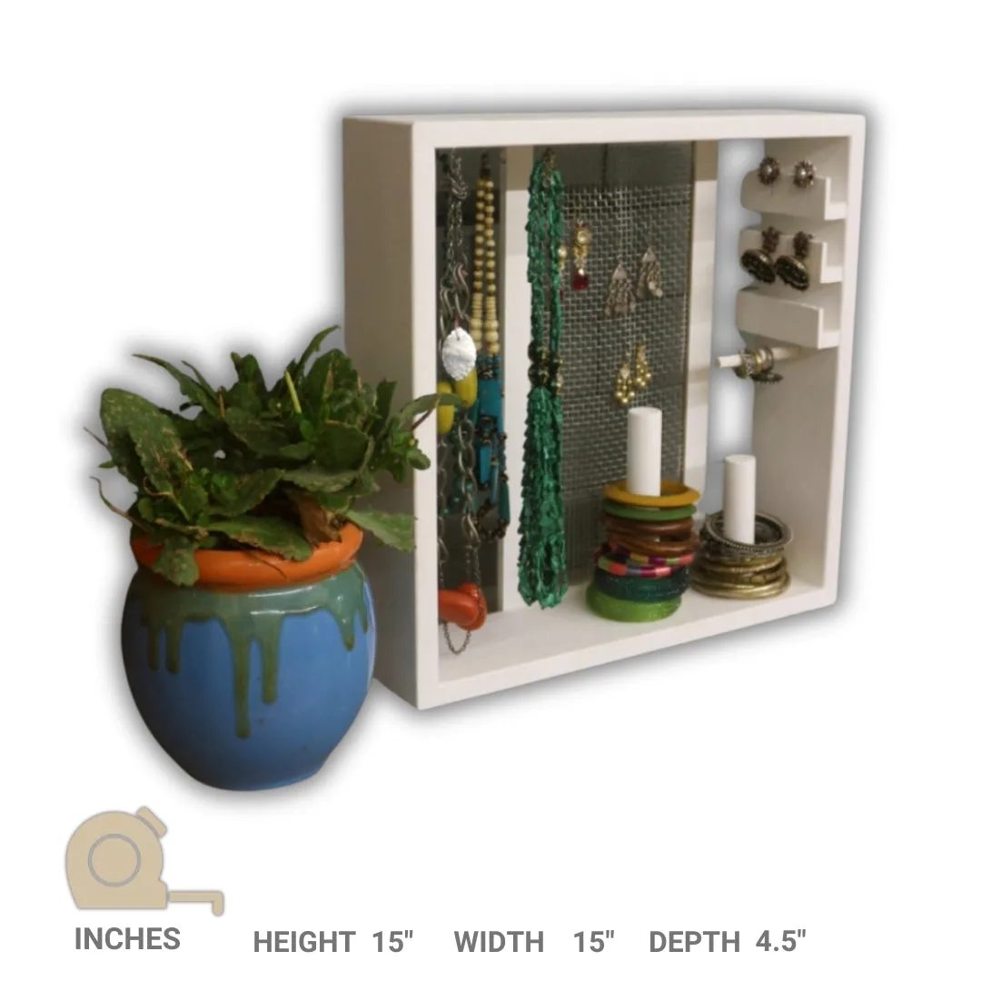 Compact Jewelry Storage Box – Elegant Organizer for Necklaces, Earrings, and Rings – Perfect for Vanity and Home Decor