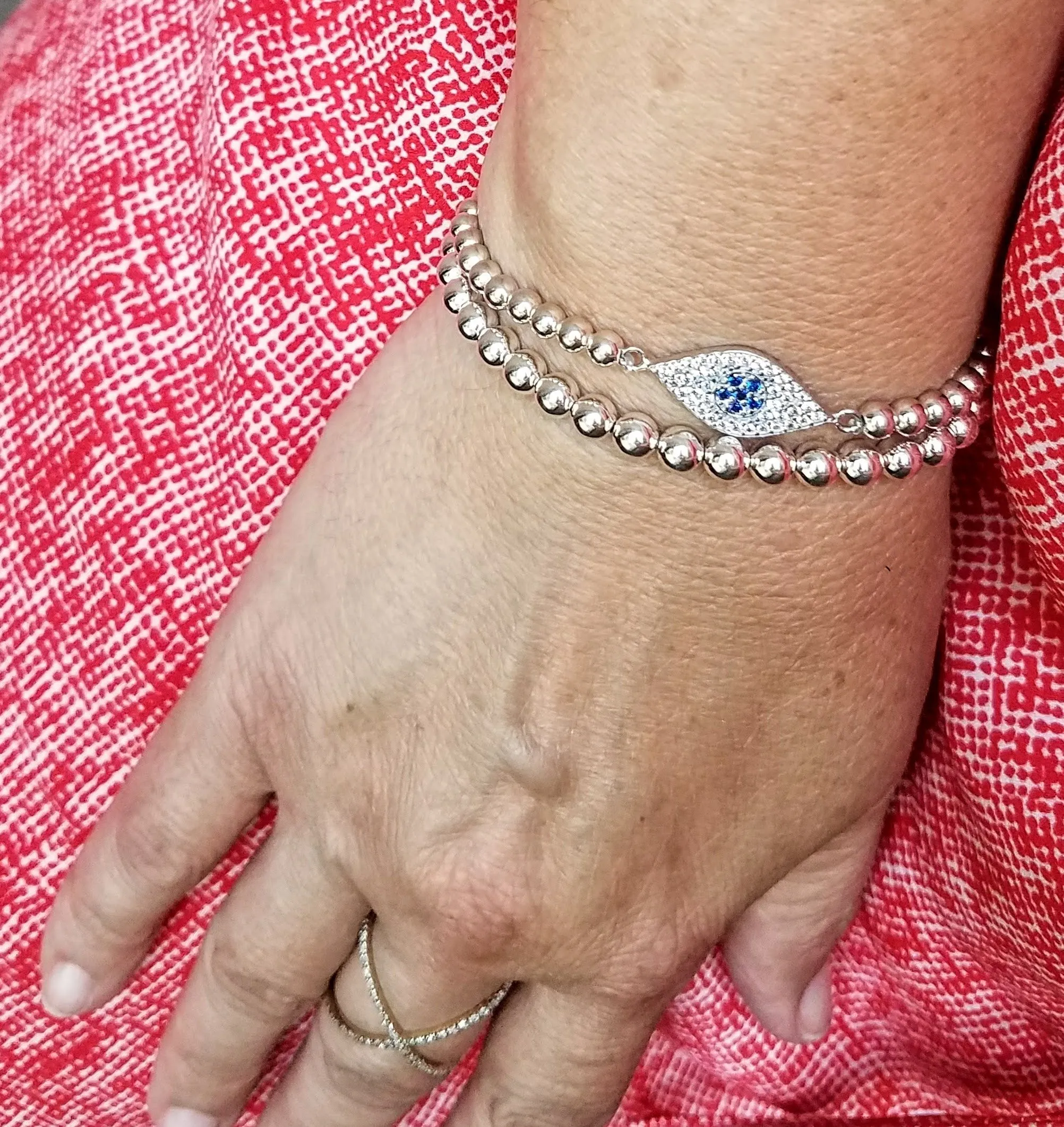 Evil Eye Layering Bracelet with Beads in Gold or Silver