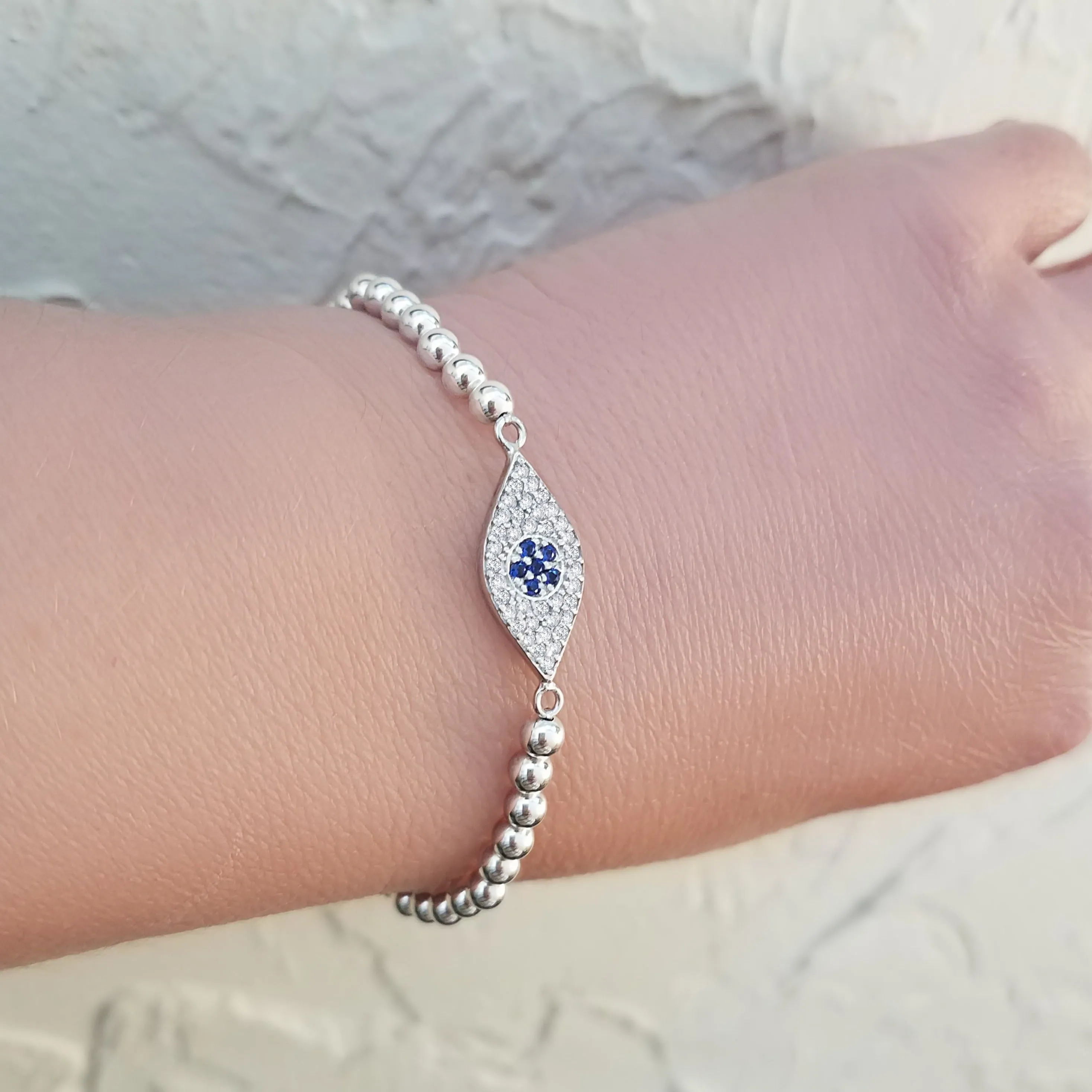 Evil Eye Layering Bracelet with Beads in Gold or Silver
