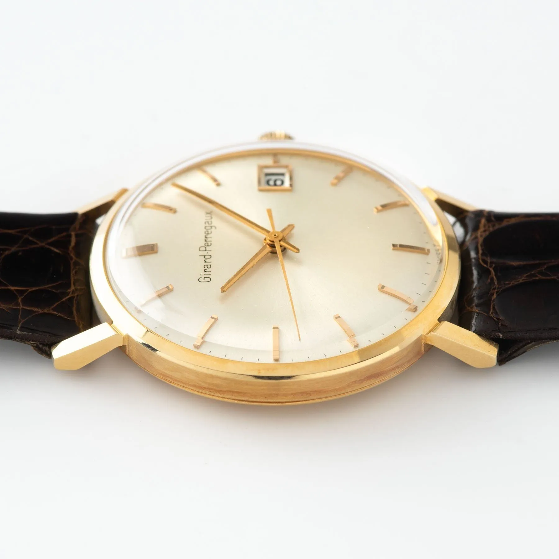 Girard Perregaux Dress Watch with box and paper New Old Stock