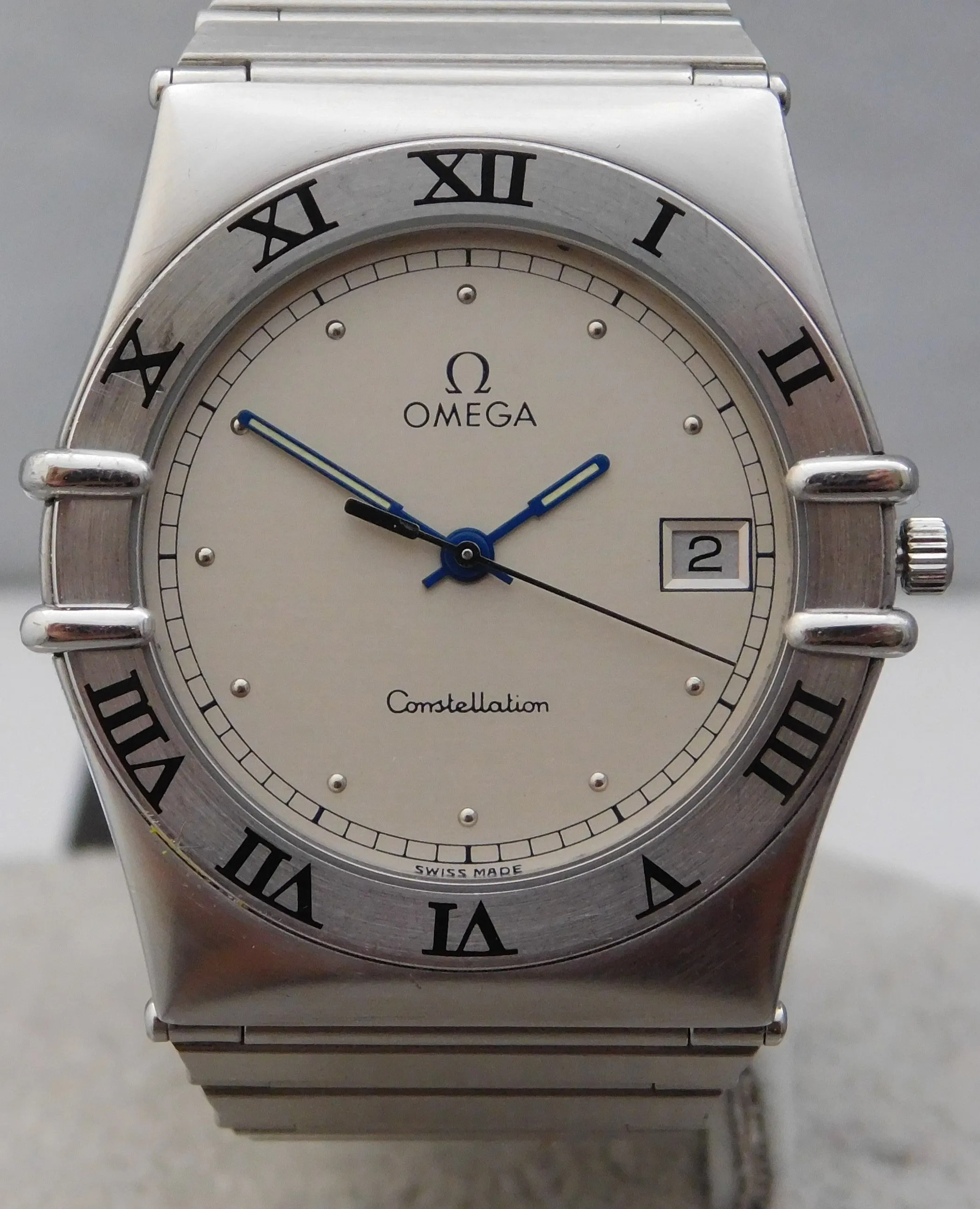 Omega Constellation Manhattan Stainless Steel Quartz Silver Dial Mens Watch....33mm