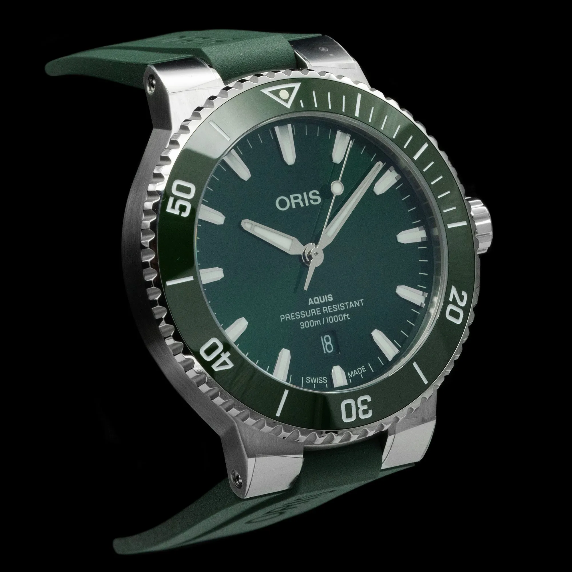 Oris - 2024 Aquis Date Green 43.5mm