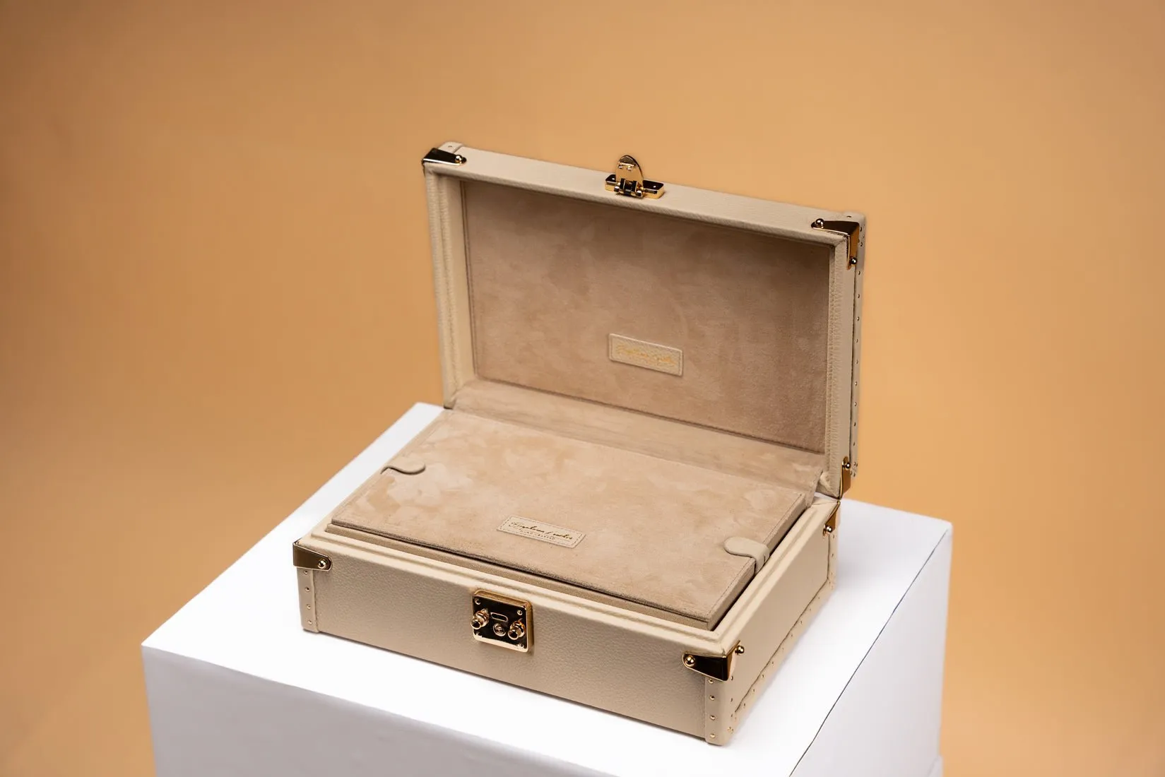 Petra Watch Case - Togo Light Cream
