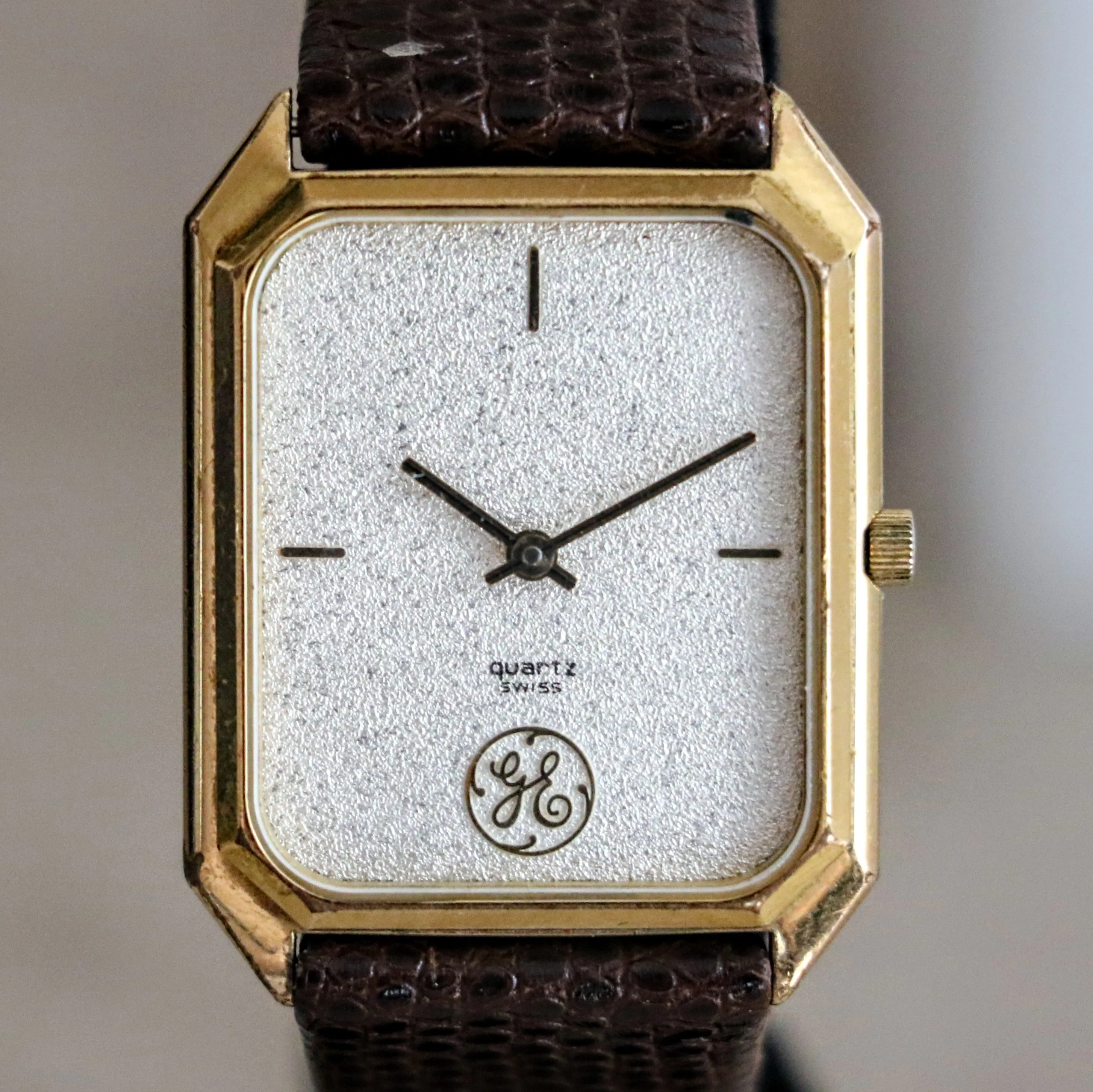 Private Label Watch GENERAL ELECTRIC Swiss Made Quartz Wristwatch ETA 256.031