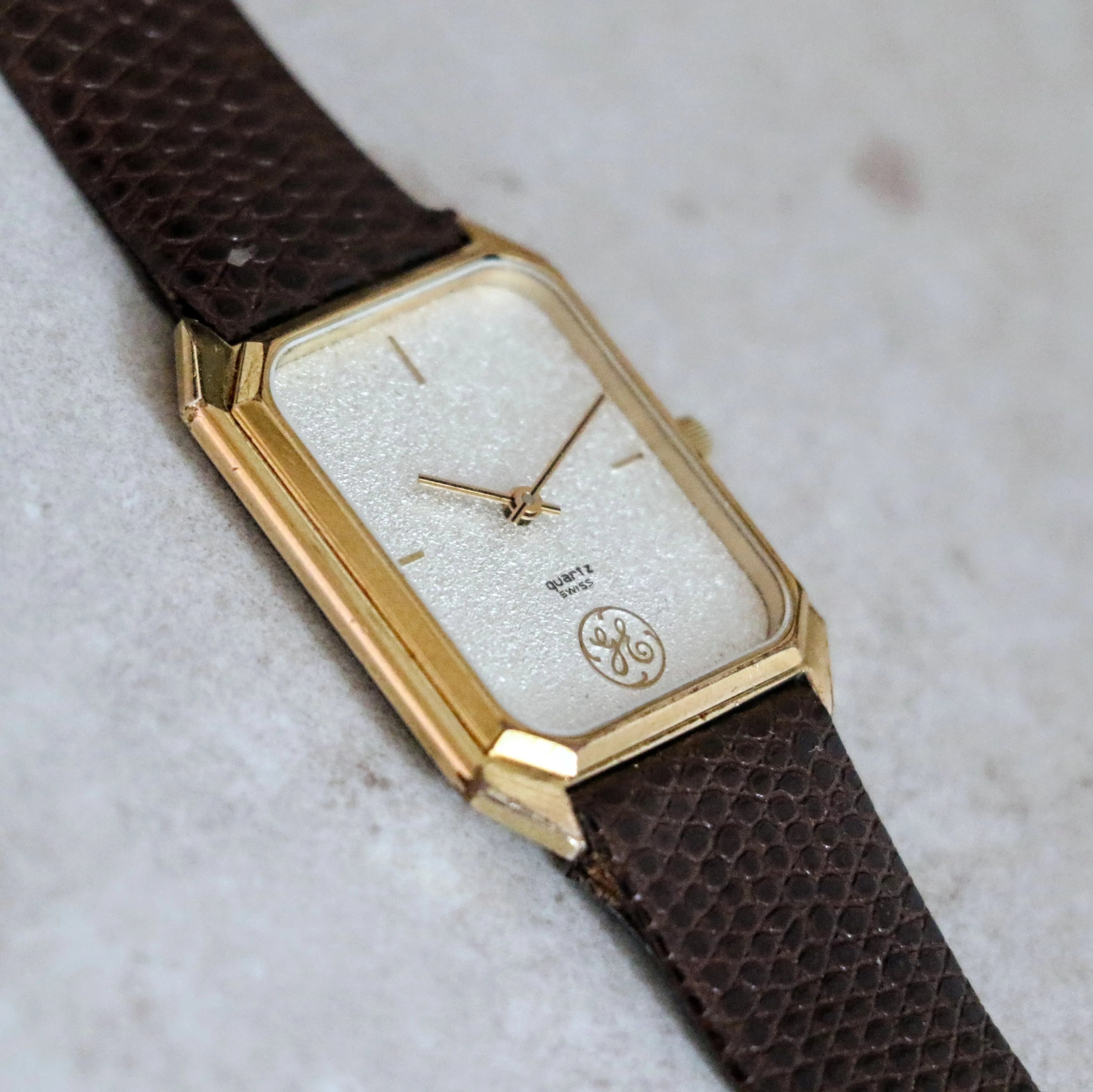 Private Label Watch GENERAL ELECTRIC Swiss Made Quartz Wristwatch ETA 256.031