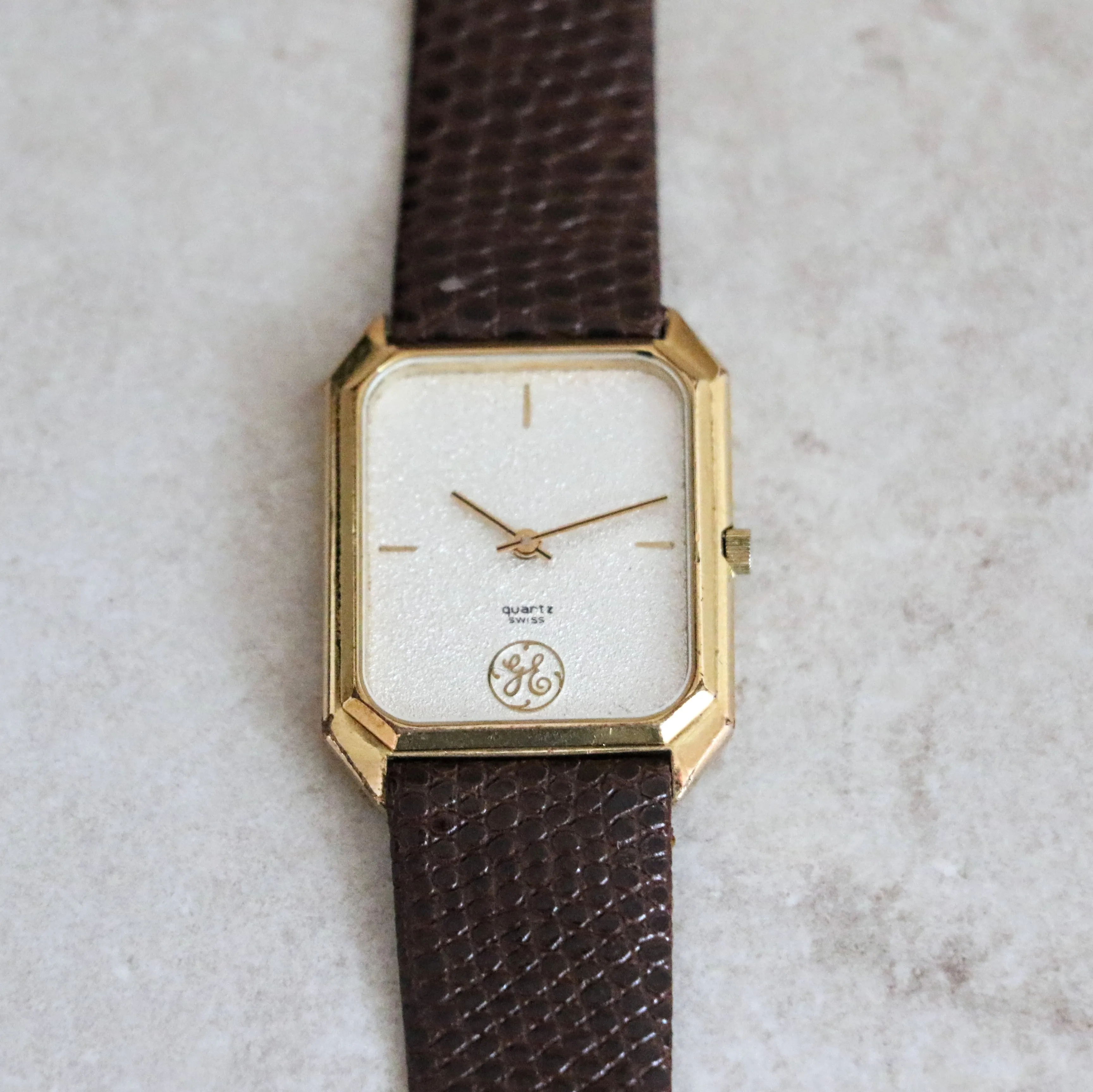Private Label Watch GENERAL ELECTRIC Swiss Made Quartz Wristwatch ETA 256.031