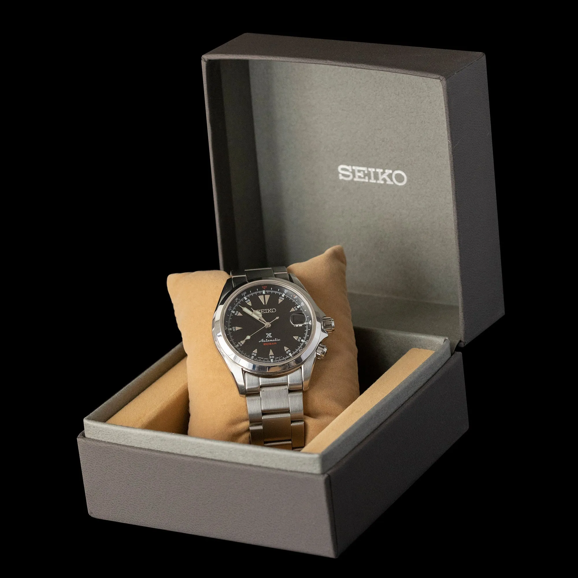 Seiko - 2015 Alpinist Black “Sharks Tooth” Dial