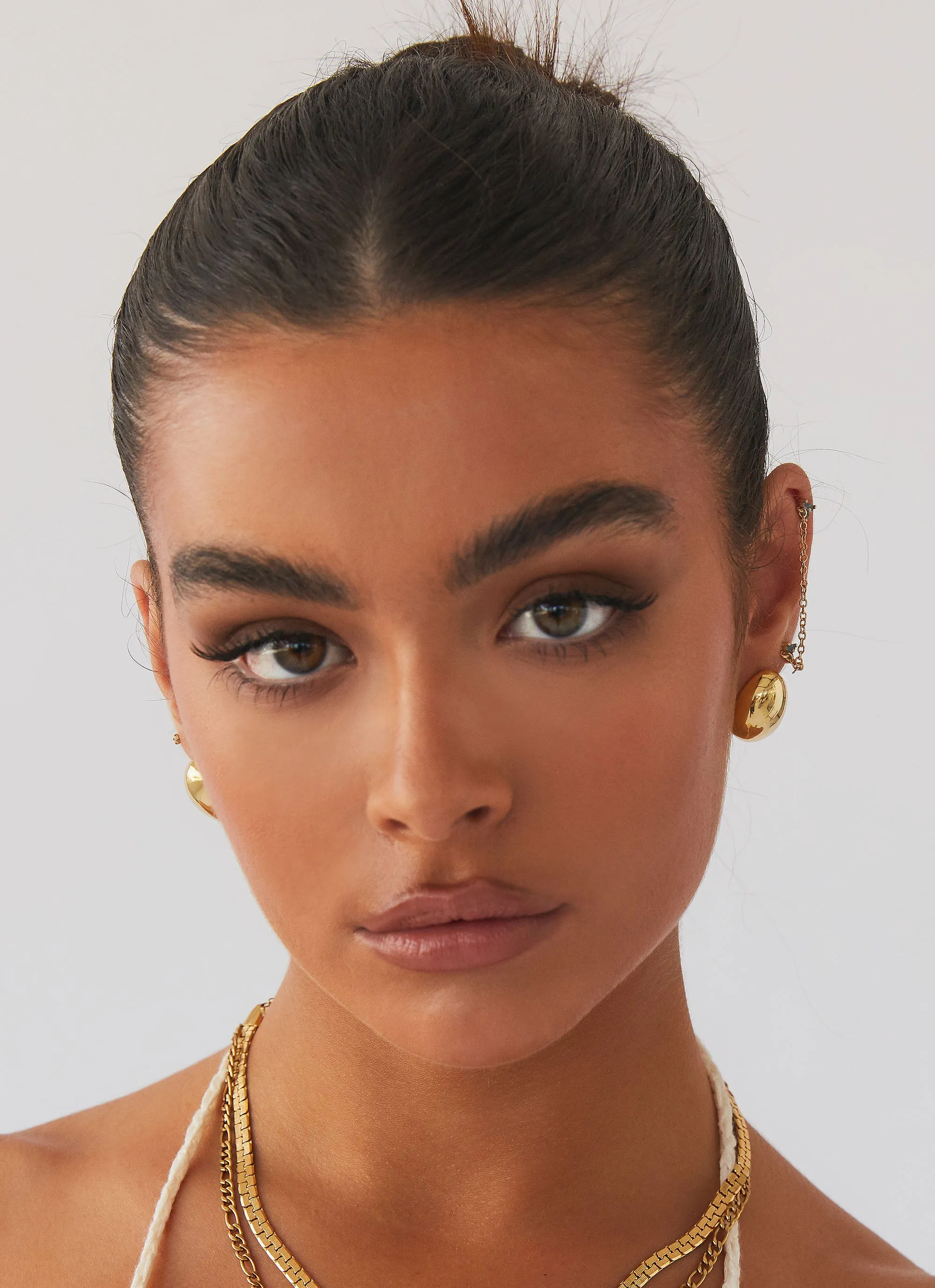 Take A Bow Chunky Stud Earrings - Gold