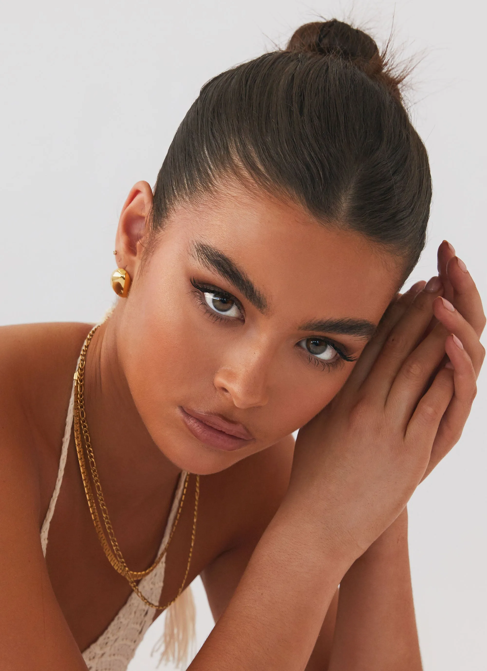 Take A Bow Chunky Stud Earrings - Gold