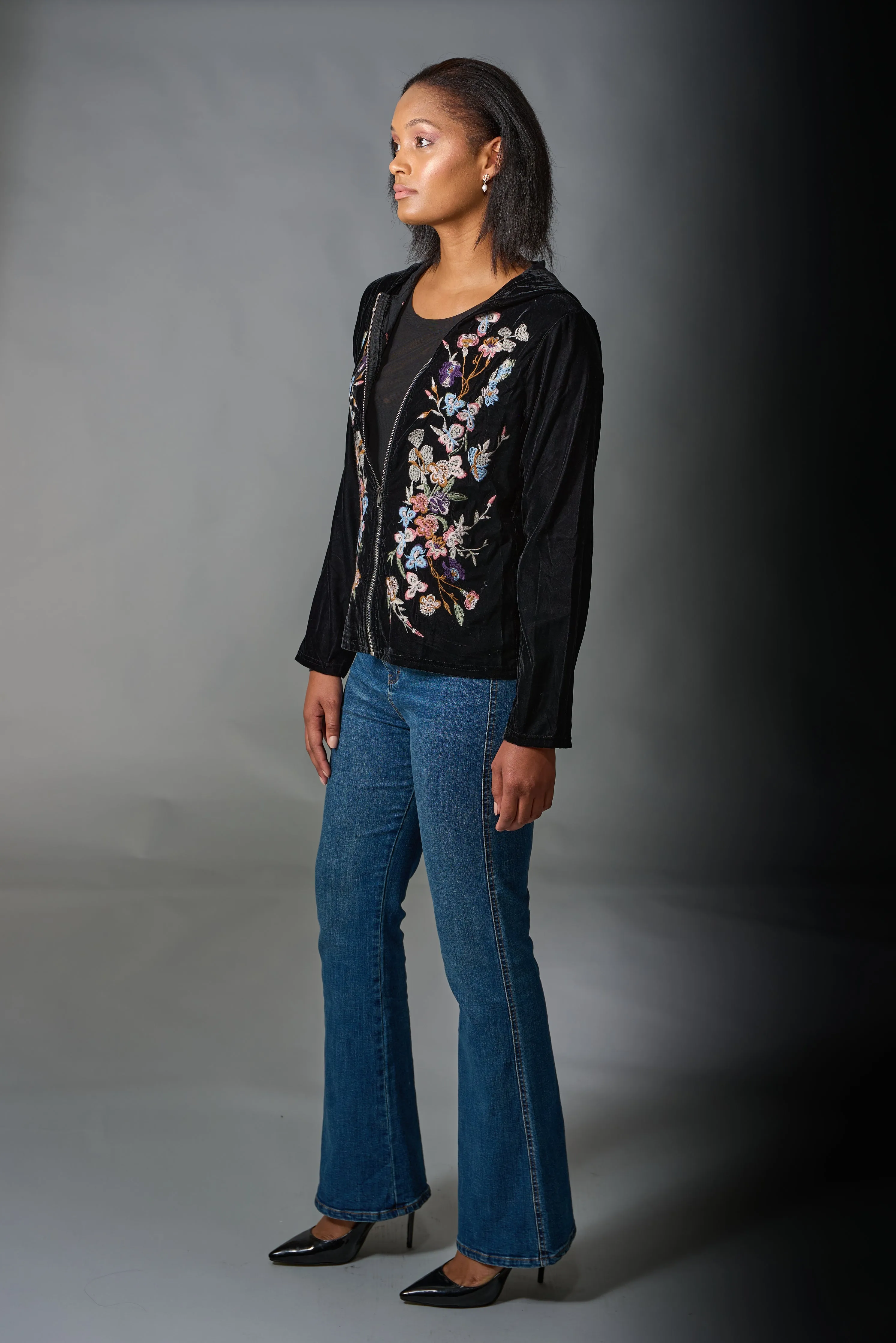 Tractr, Denim, High Rise Button Pocket Slim Bootcut Jeans in medium indigo wash