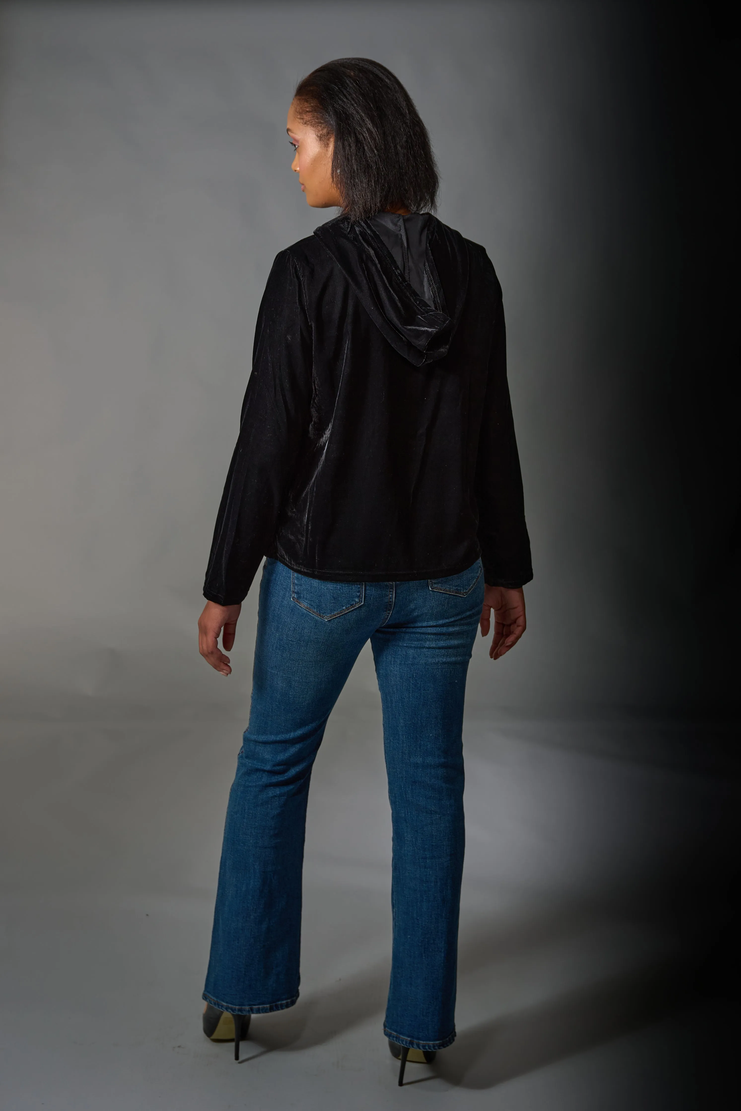 Tractr, Denim, High Rise Button Pocket Slim Bootcut Jeans in medium indigo wash