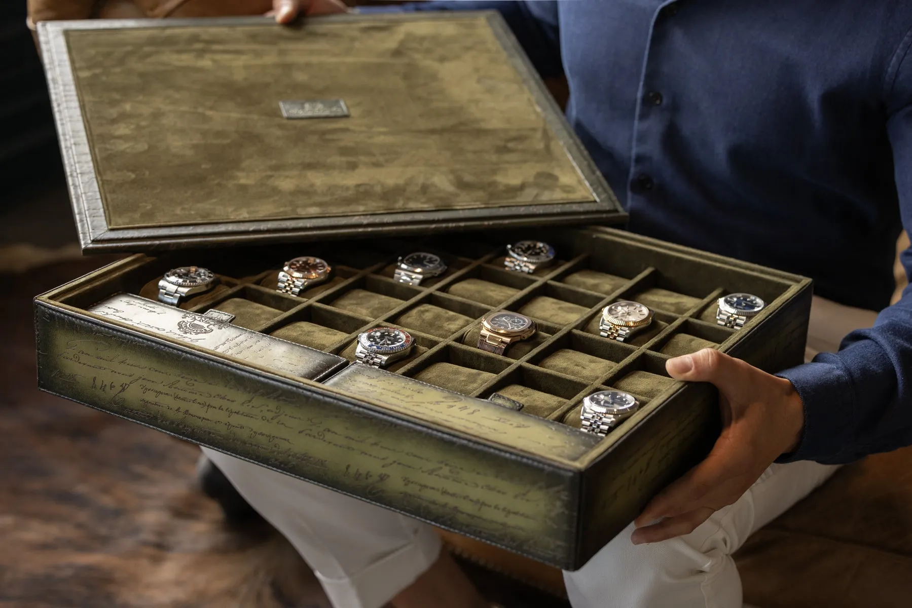 Tray For 28 Watches - Parchment Patina Olive Green