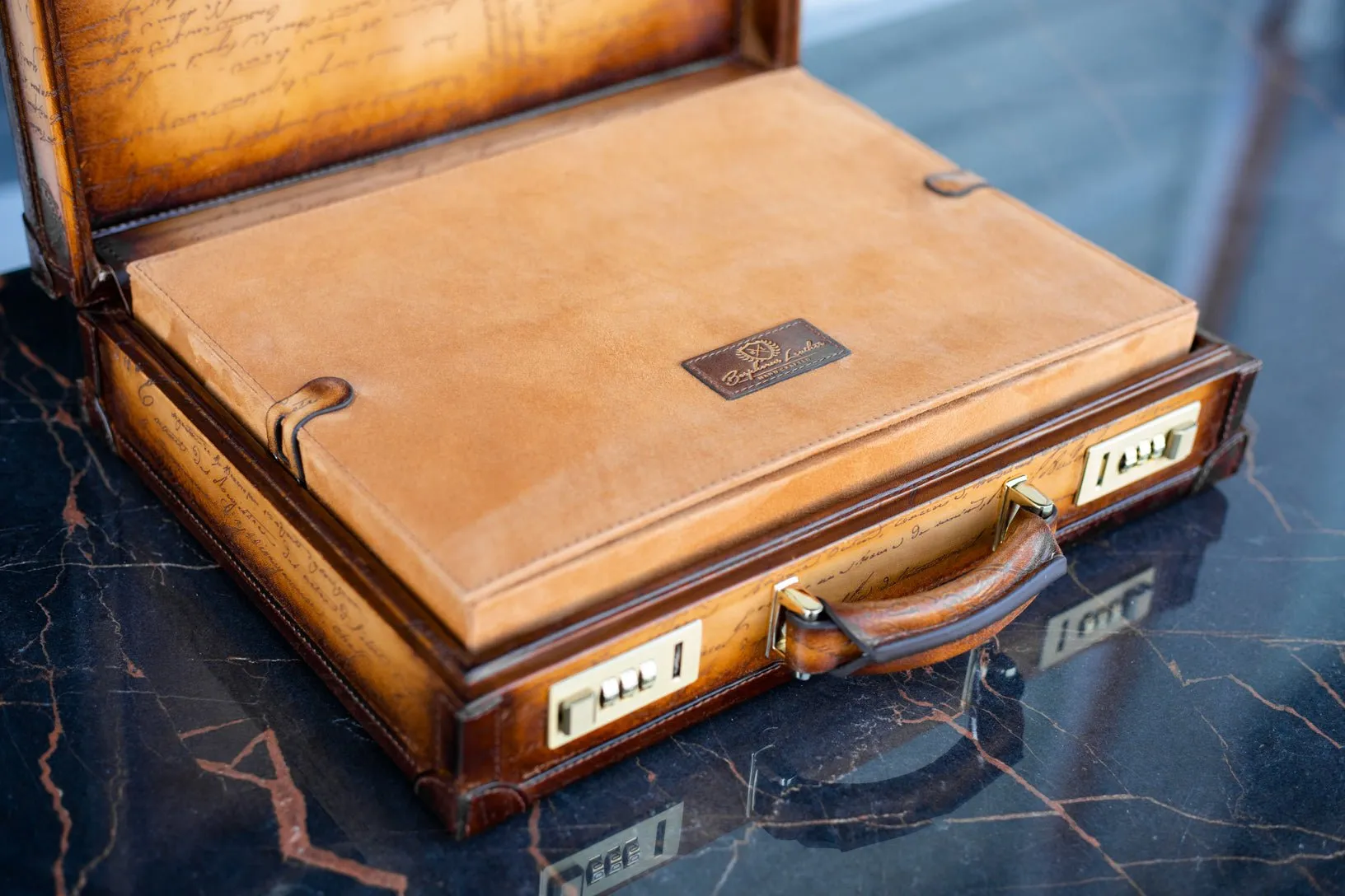 Watch Collector Case - Master Edition Parchment Patina Honey Brown